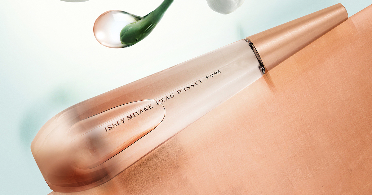 ISSEY MIYAKE L'eau D'issey Pure Nectar De Parfum EDP  น้ำหอมกลิ่นผู้หญิงจากแรงบันดาลใจของจุดกำเนิดหยาดน้ำเพียงหนึ่งหยด อันเลอค่าและหายาก สัญลักษณ์แห่งรูปทรงอันบริสุทธิ์ของน้ำหอมอิซเซ่ มิยเกะ สู่ความหอมรุ่นปัจจุบัน L’EAU D’ISSEY Pure Nectar de Parfum