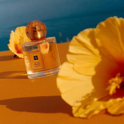 Jo Malone Yellow Hibiscus Cologne ให้สัมผัสที่บางเบาชุ่มฉ่ำ จาก Yellow Hibiscus สัญลักษณ์อันแท้จริงของหมู่เกาะฮาวายแดนสวรรค์