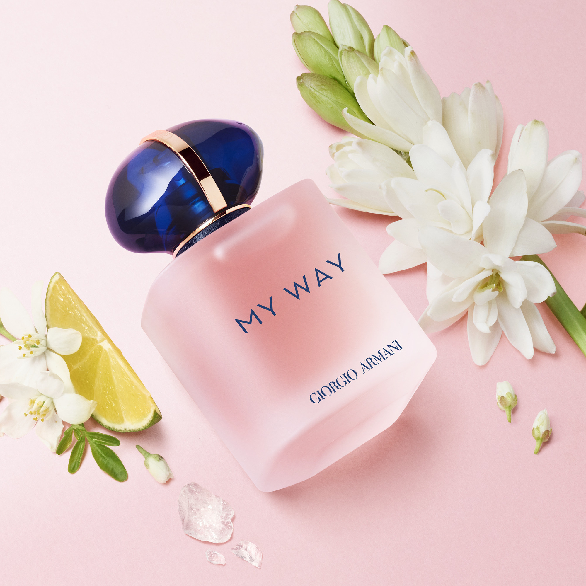 Giorgio Armani  My Way Floral EDP 15ml น้ำหอมกลิ่นหอมหวานละมุนน่าหลงใหล เหมาะกับผู้หญิงที่รักการเดินทางท่องโลกกว้าง