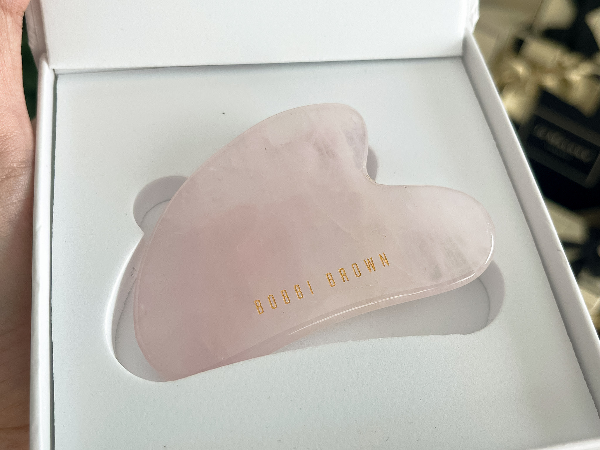 Bobbi Brown Gua Sha Stone, กัวชา Bobbi Brown, กัวชา Bobbi Brown ซื้อที่ไหน,หินกัวซา bobbi brown ราคา,กัวซา ยี่ห้อไหนดี,หินกัวซา bobbi brown รีวิว